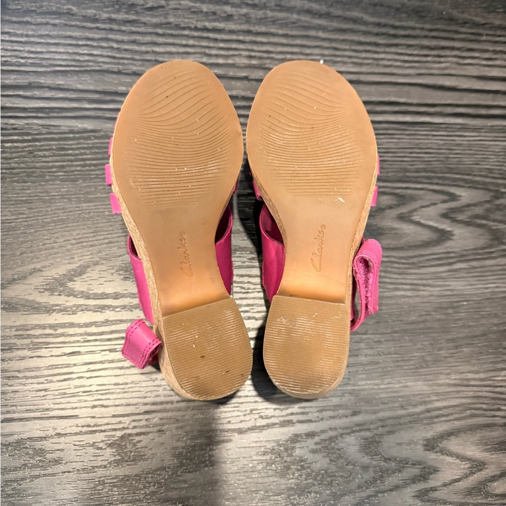Clarks Women's Fuchsia Sandals - Picture 5 of 7